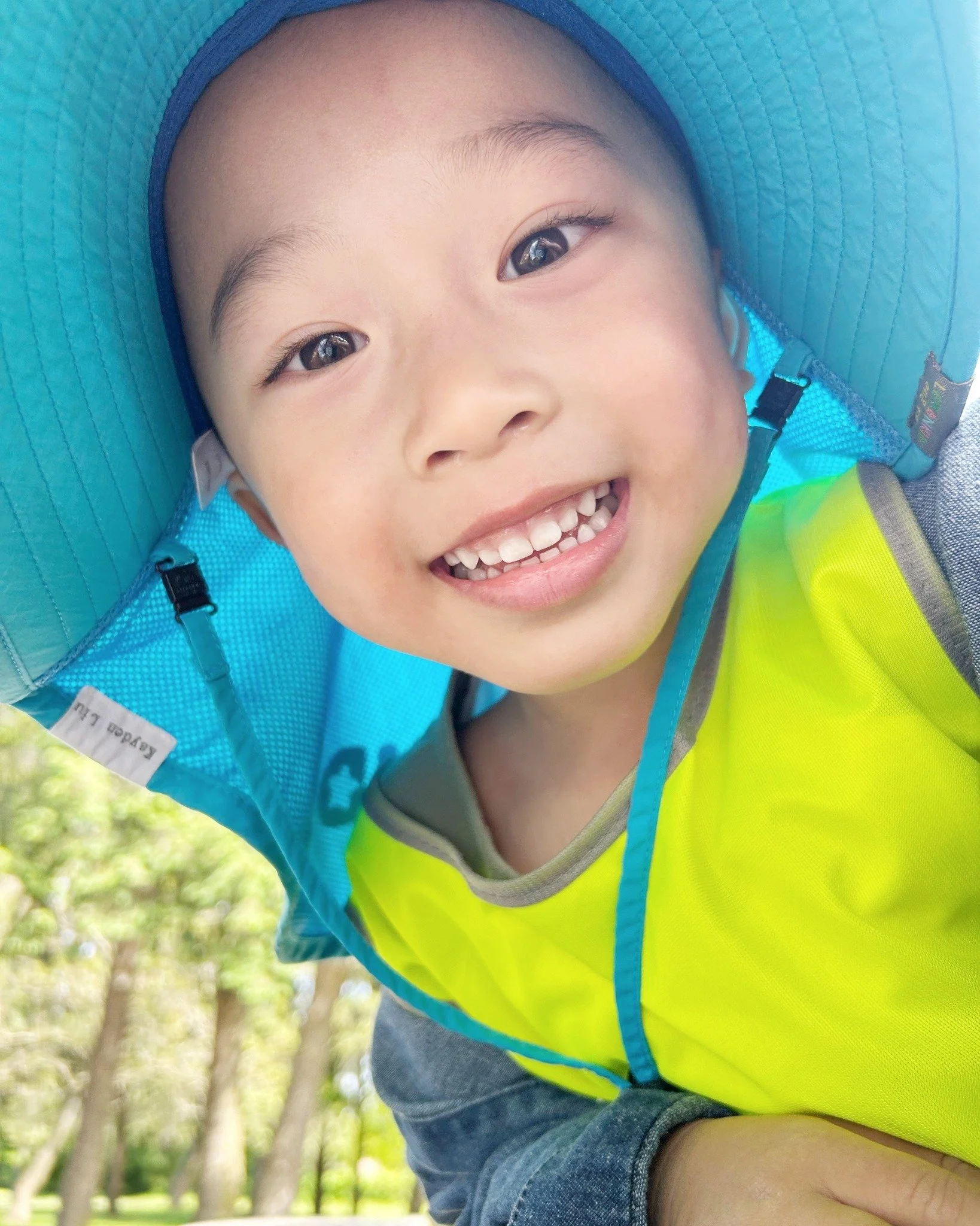 Big smiles for summer camps! 

Here's an update: 
Camp 5 &amp; 14 are full! ✨
There's only one spot left in Camp 1, 2 spots left in camp 11,  and 4 spots left in camps 1 &amp; 8. 

Camps are filling up! If you don't want to miss out on a spot, regist
