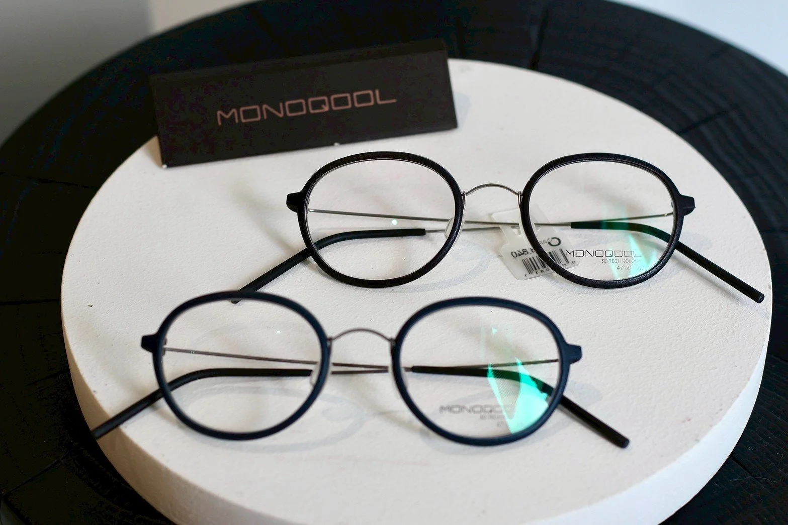 รีวิวกรอบแว่น Monoqool โดย หมออ๊อบบี้ O33