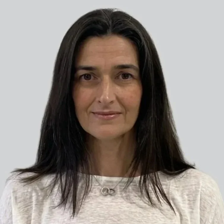 Female Shiatsu Massage Therapist