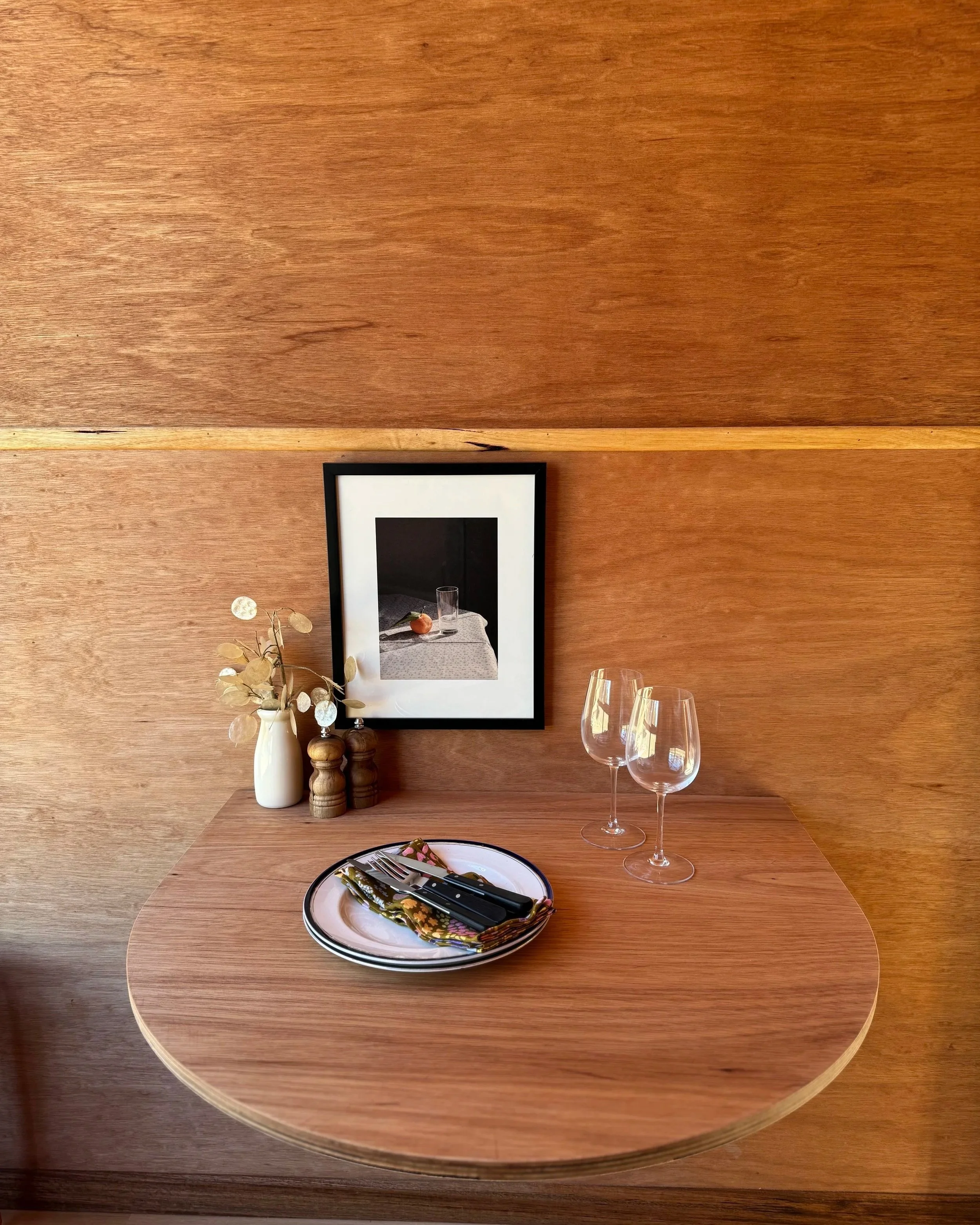 TheCabin_Dining.jpg