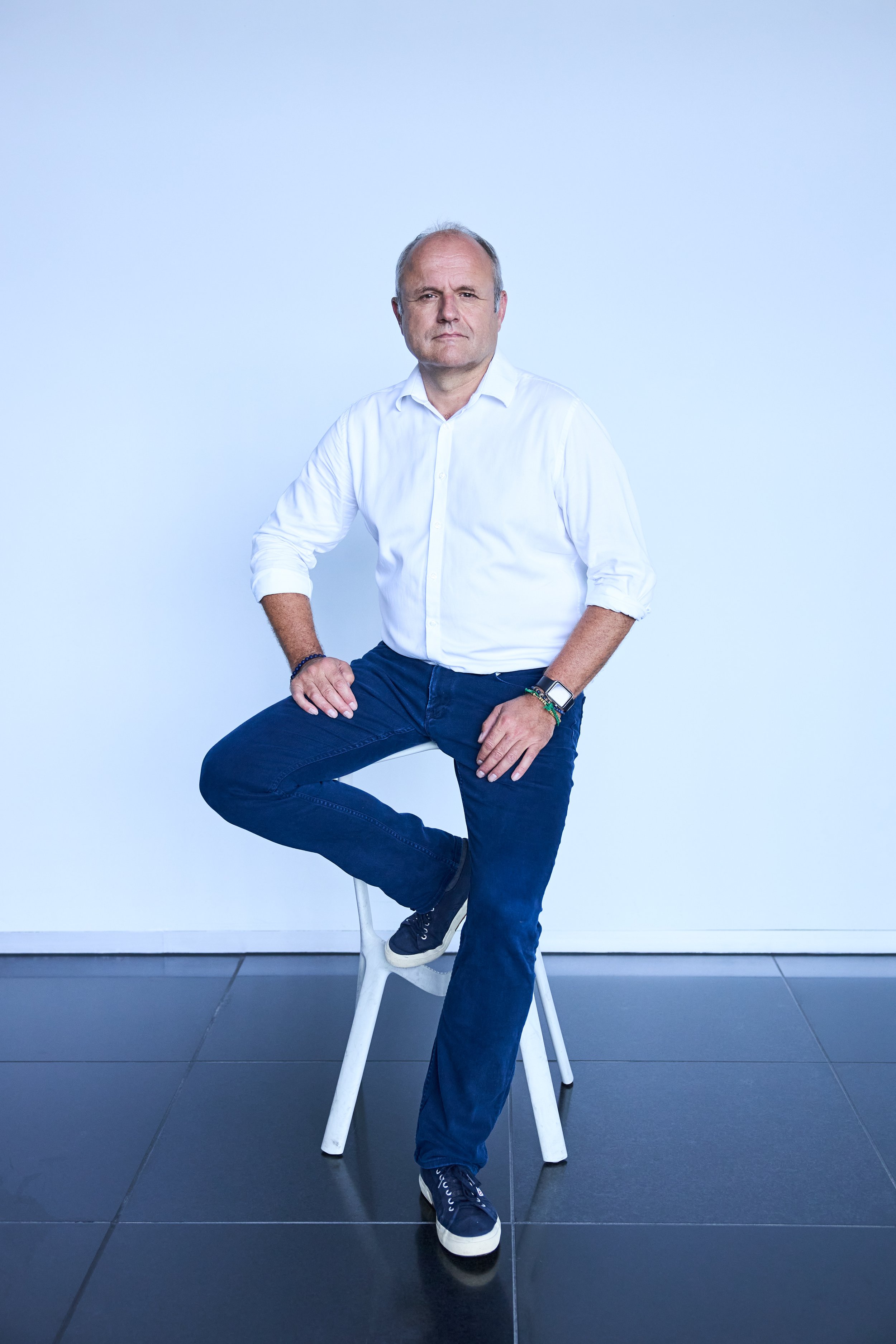 Businessportrait Mann im Anzug, Fotograf Patrick Mayr München