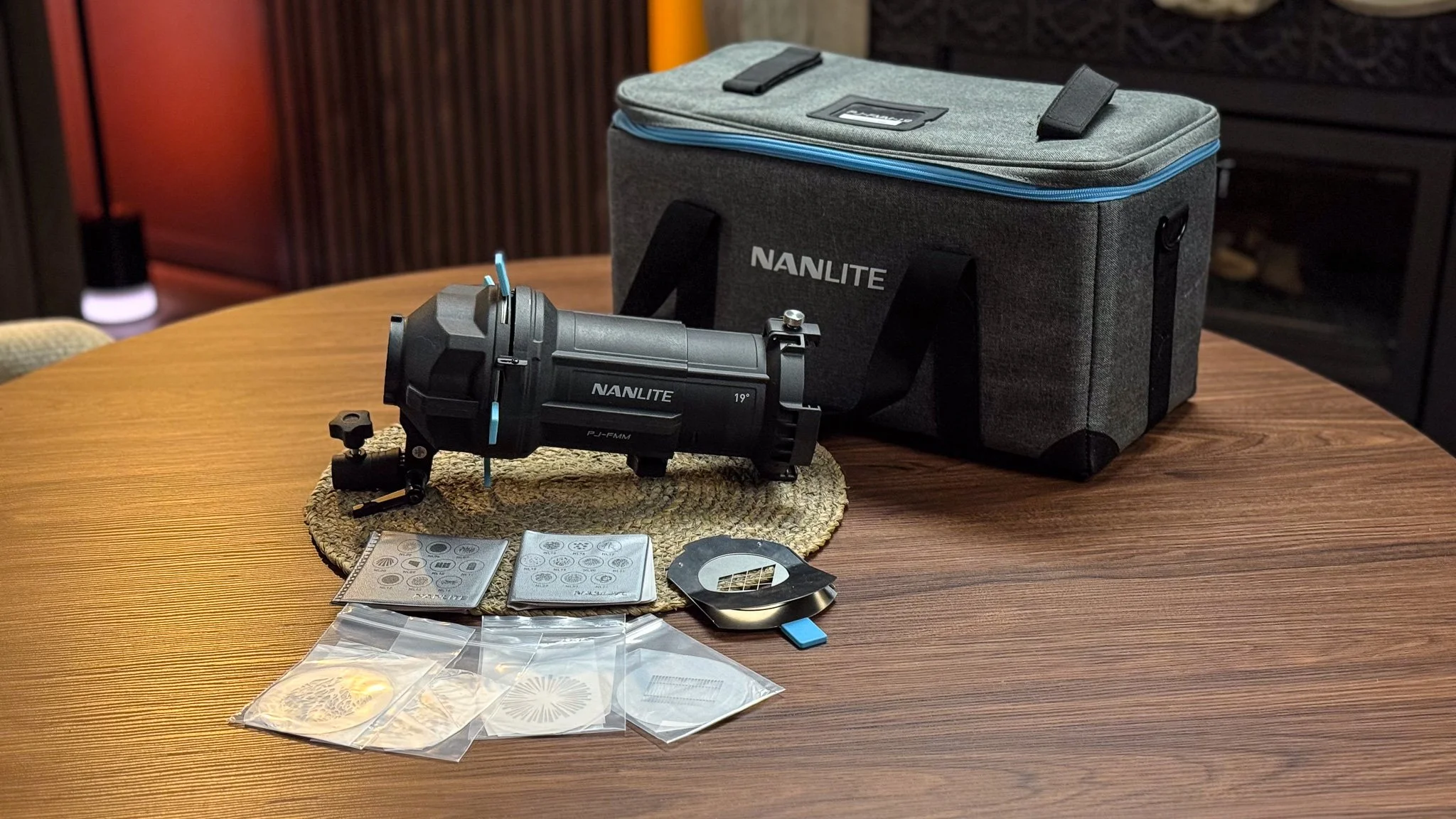(SOLD) Nanlite Projection Attachment FM-mount w/ 19° Lens (2x Extra Gobo kits)
