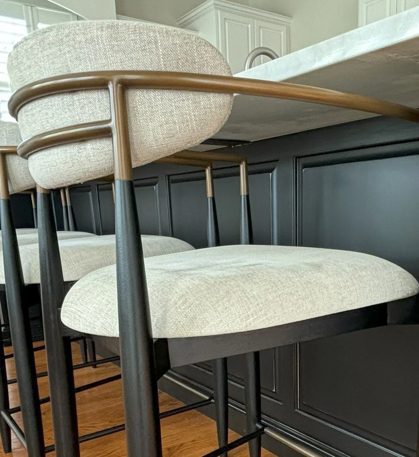chair.jpg