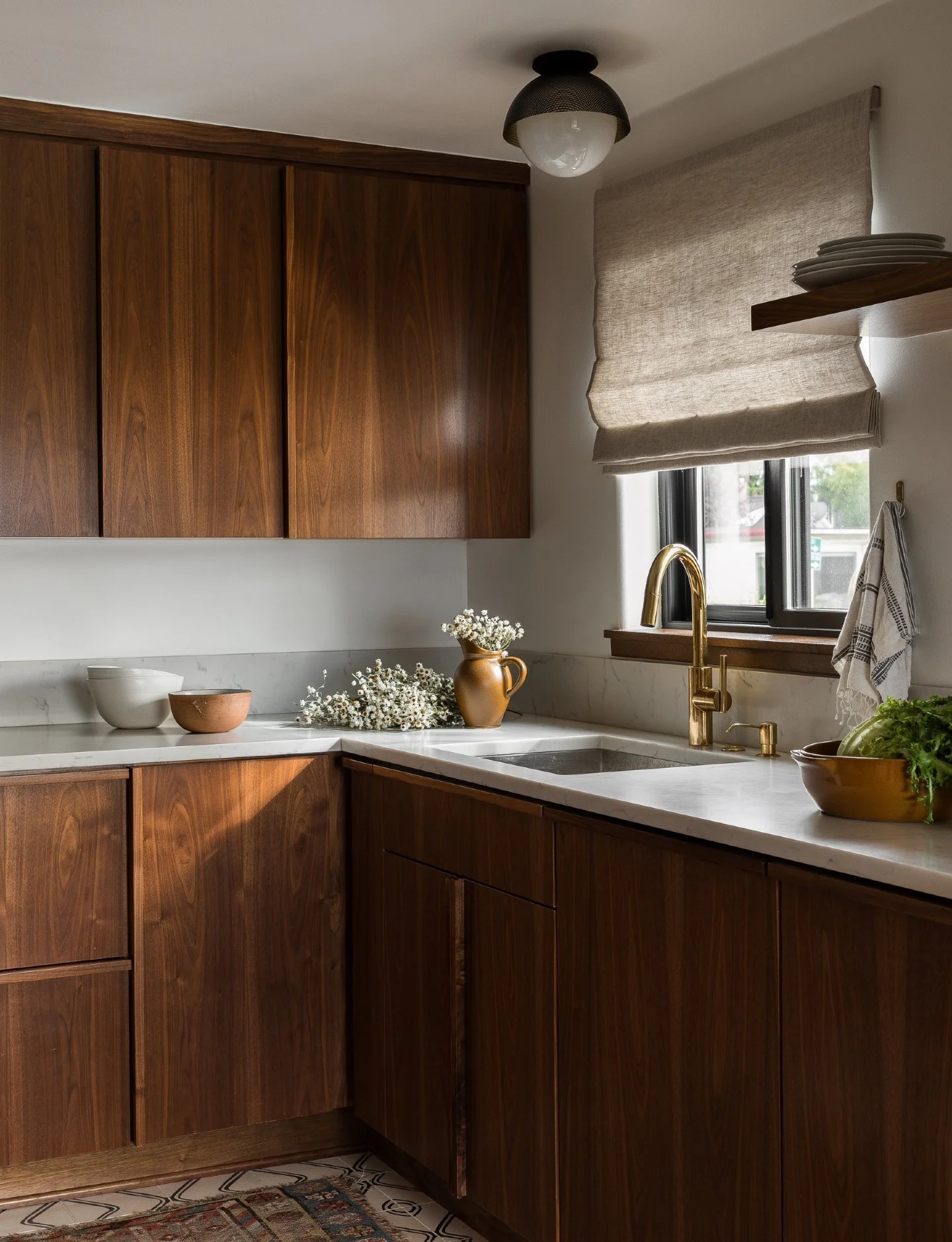 These are flat panel cabinets: smooth, modern, and crafted to let the material shine. No frames, no bevels, just clean lines and precision. They&rsquo;re the go-to for designers who love simplicity that still feels warm and timeless.

Would you choos