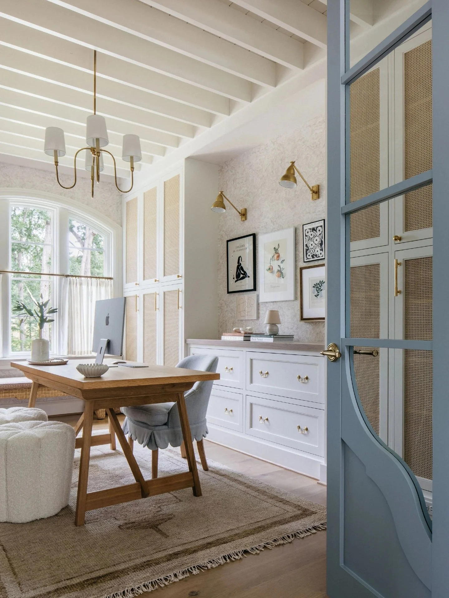I love when a space feels timeless&hellip; but still feminine.
Not overly styled. Not chasing trends. Just softer in the right places.
For me, it&rsquo;s always the cabinetry first.
If the lines, scale, and finish are right, everything else falls int