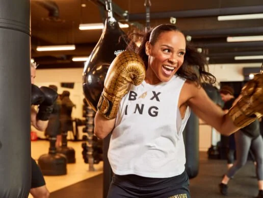 220515_ruiz_mayweather_studios_1595_preview-516x388.jpg