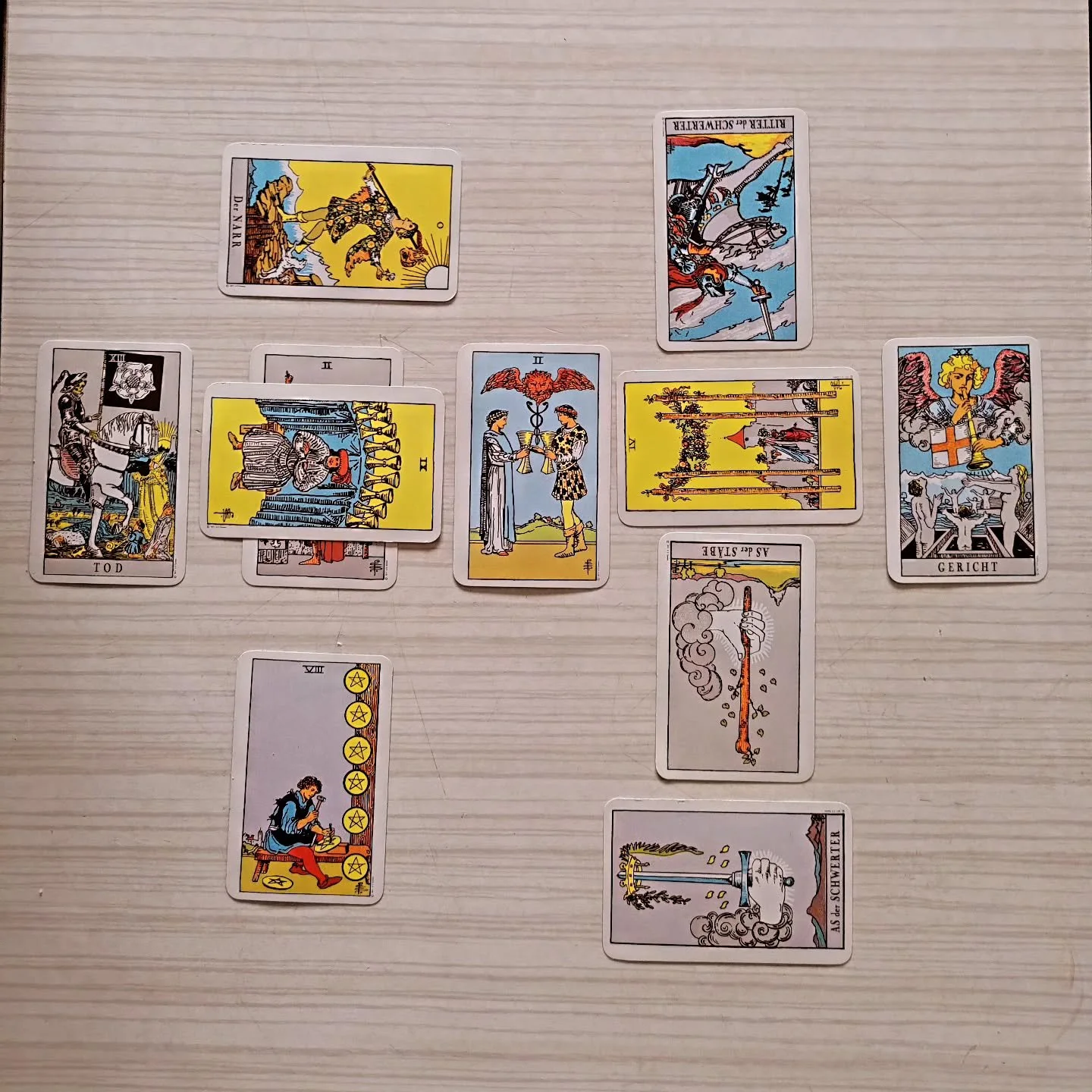 Happy St. Patrick's Day and happy birthday to me!
This is my Celtic's Cross birthday tarot reading.
It gives me hope.