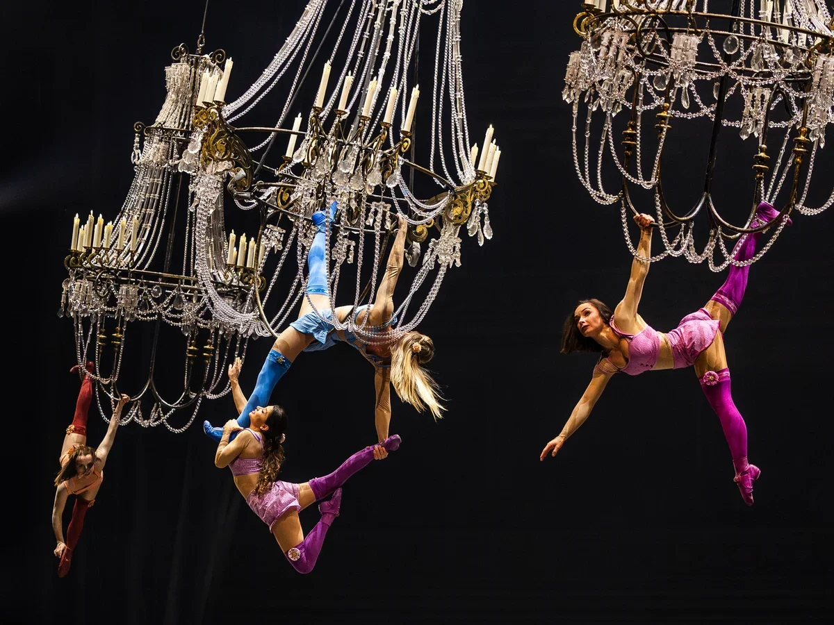 Cirque du Soleil Corteo