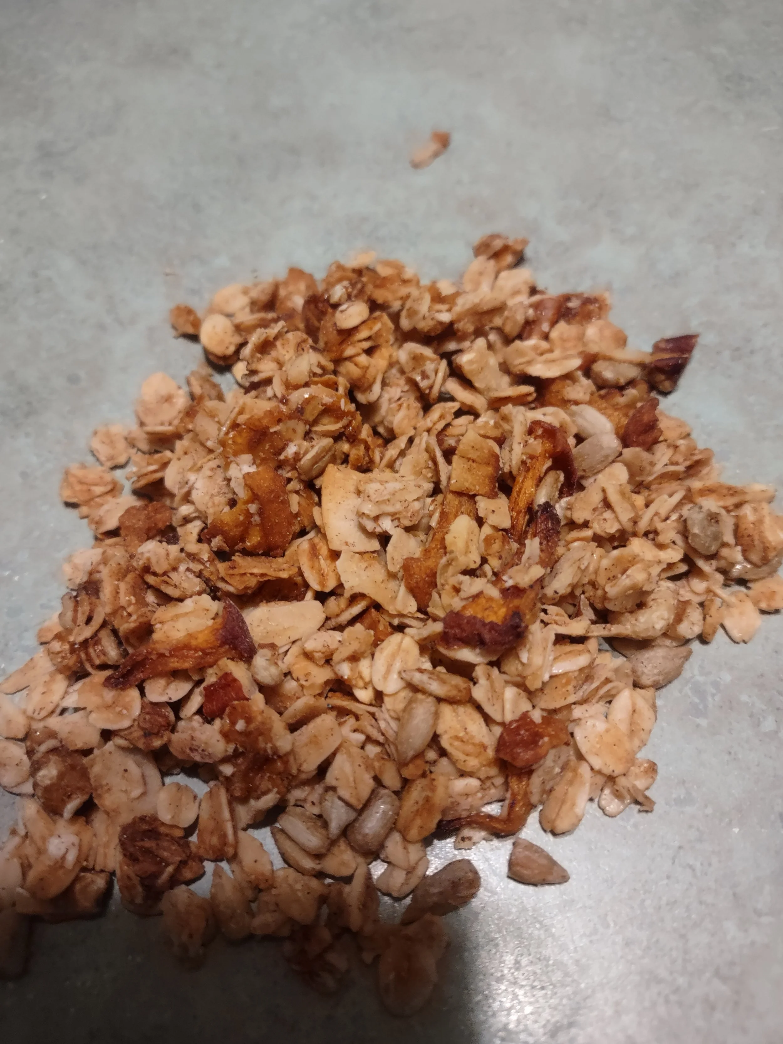 Peach Granola