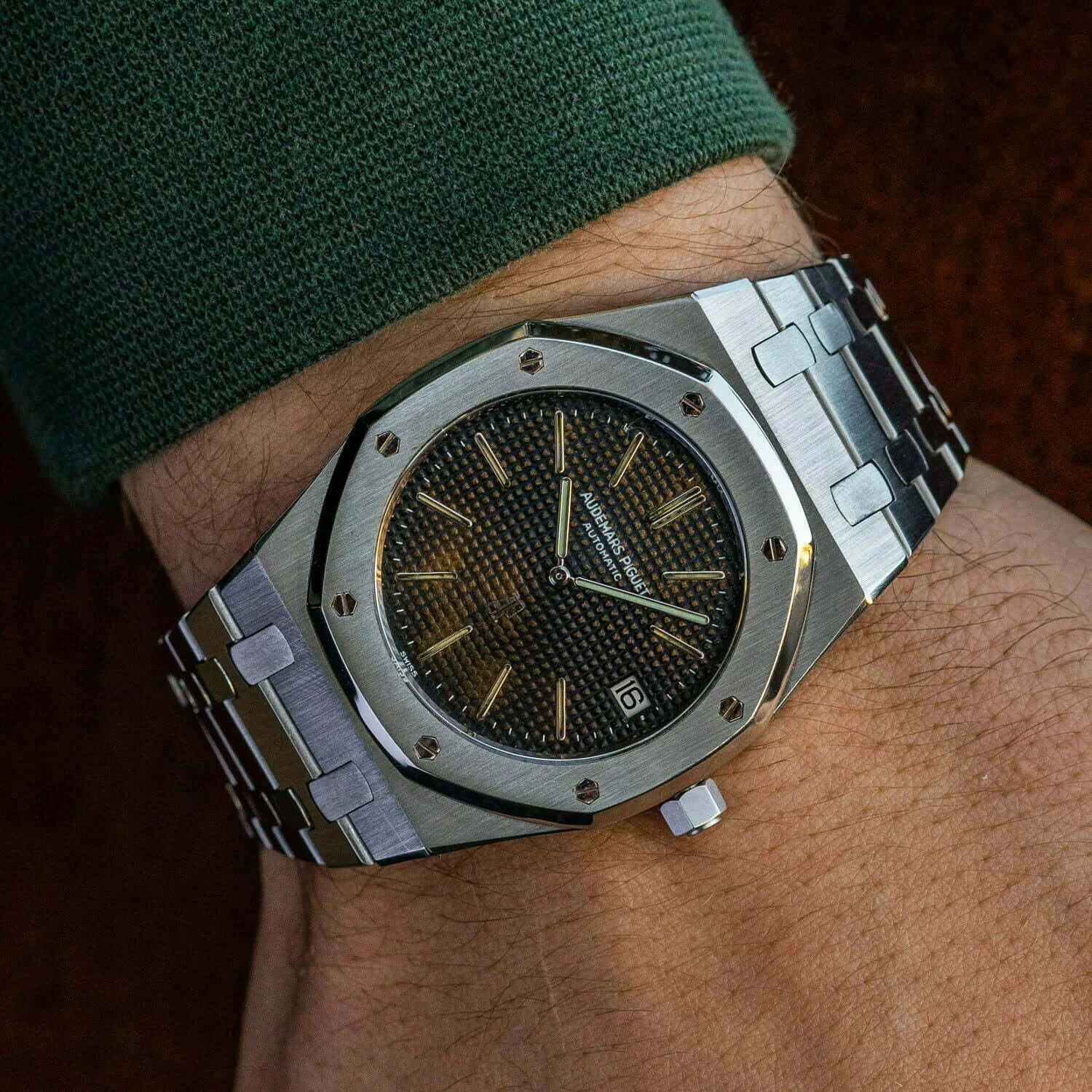 Audemars-Piguet-Royal-Oak-Intermediary-Series-11-2.jpg