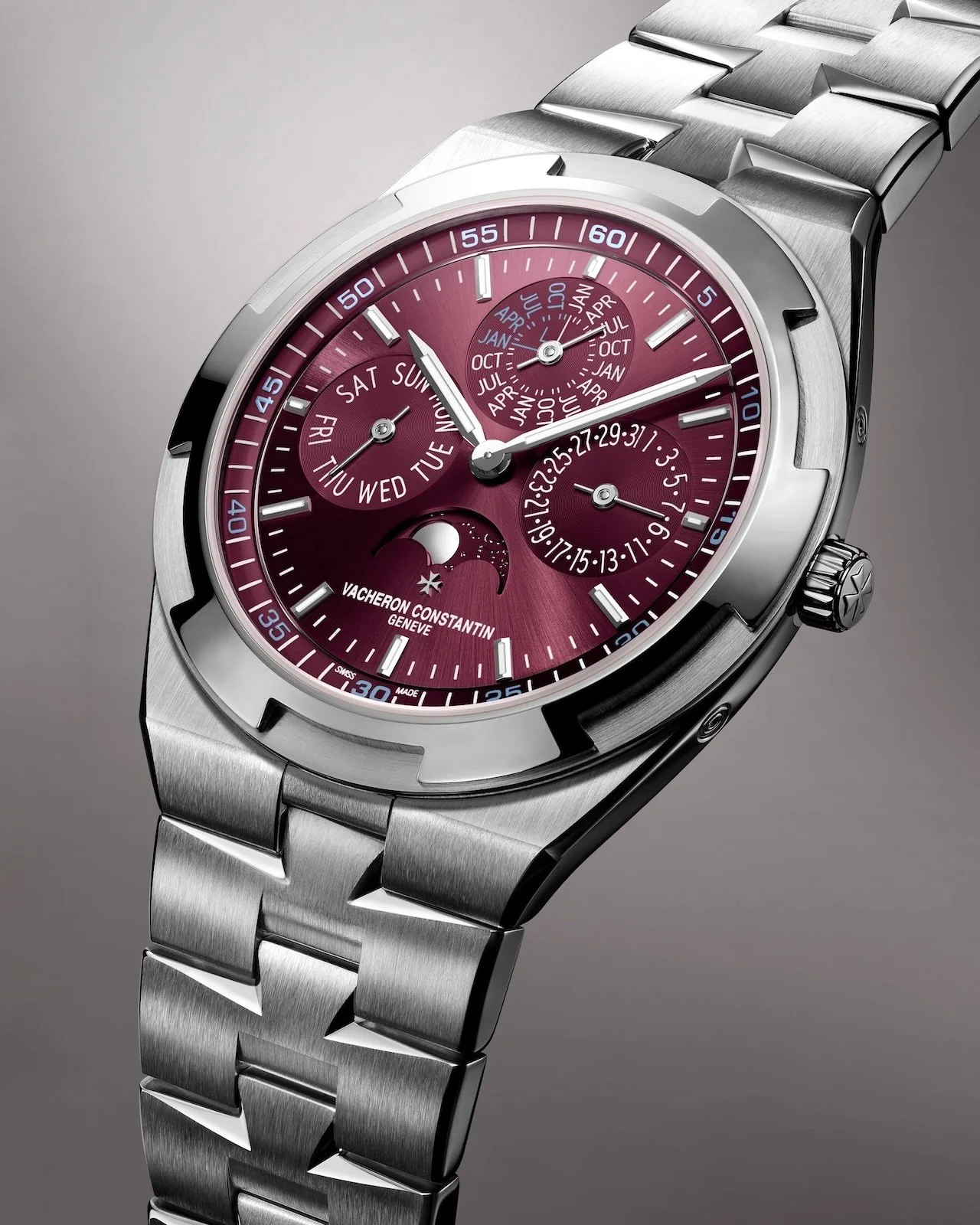Vacheron-Constantin-Overseas-Perpetual-Calendar-Ultra-Thin-2025-burgundy-dial.jpg