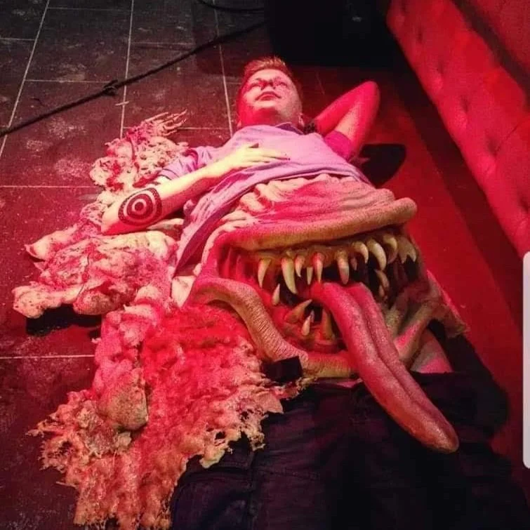 mouthbelly.jpg