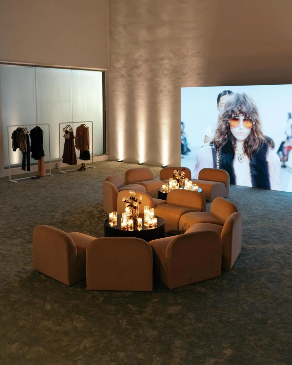 Planning Tables and Chairs for Mall Pop-Ups in Dubai