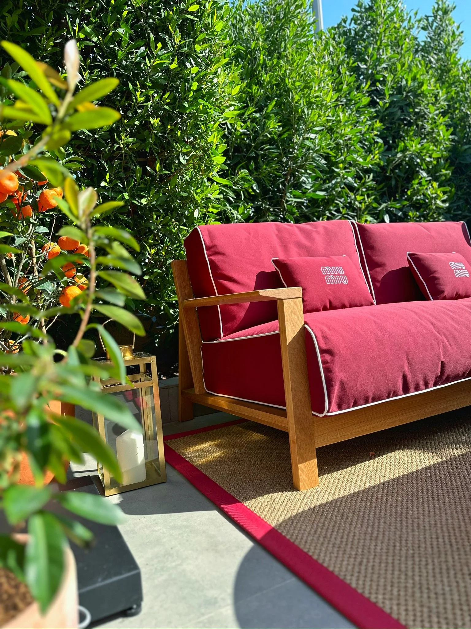How Custom Display Furniture Helps Luxury Brands Stand Out