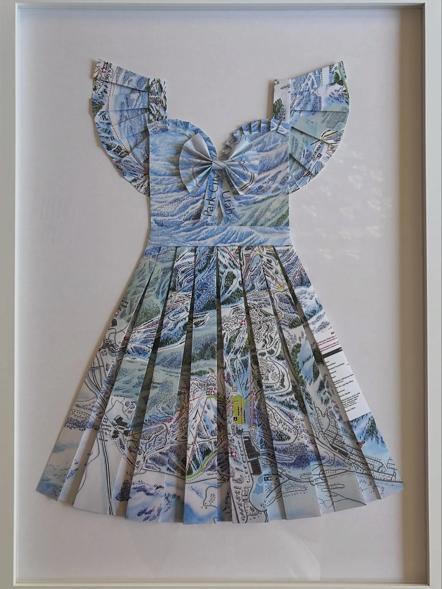 This little number is a custom order of a ski map of Park City, Utah! The customer wanted to commemorate a special place which made this order extra special to make 🩵⛷️ this is another great idea to inspire your own custom order, so head to JL &amp;
