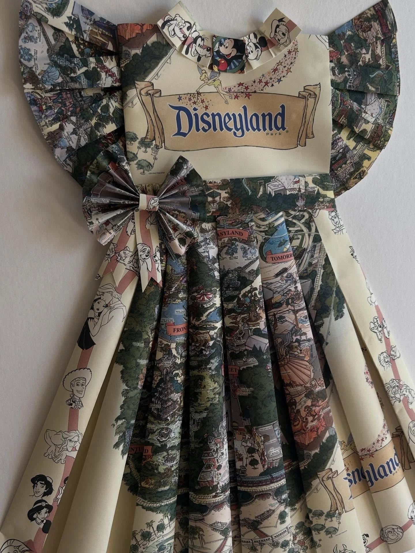 Managed to find this beauty of a map of Disneyland! You can find this exact paper dress artwork on my Etsy shop and jlcopaperdesigns.com!