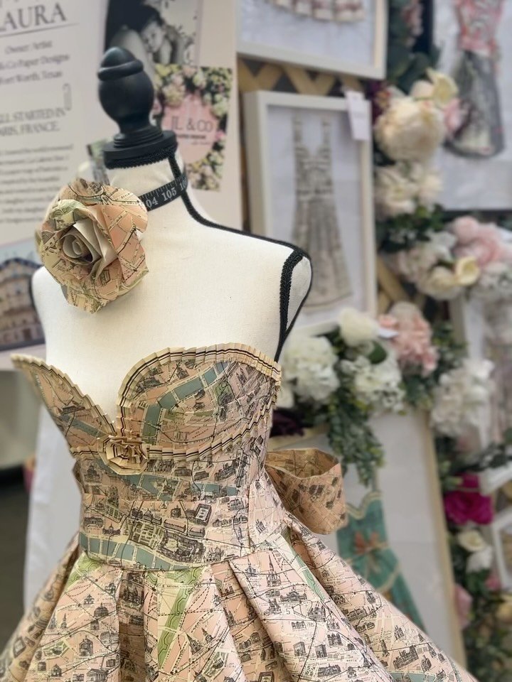 The Fort Worth Arts Festival is officially underway! Come see me at the show! &hearts;️✂️