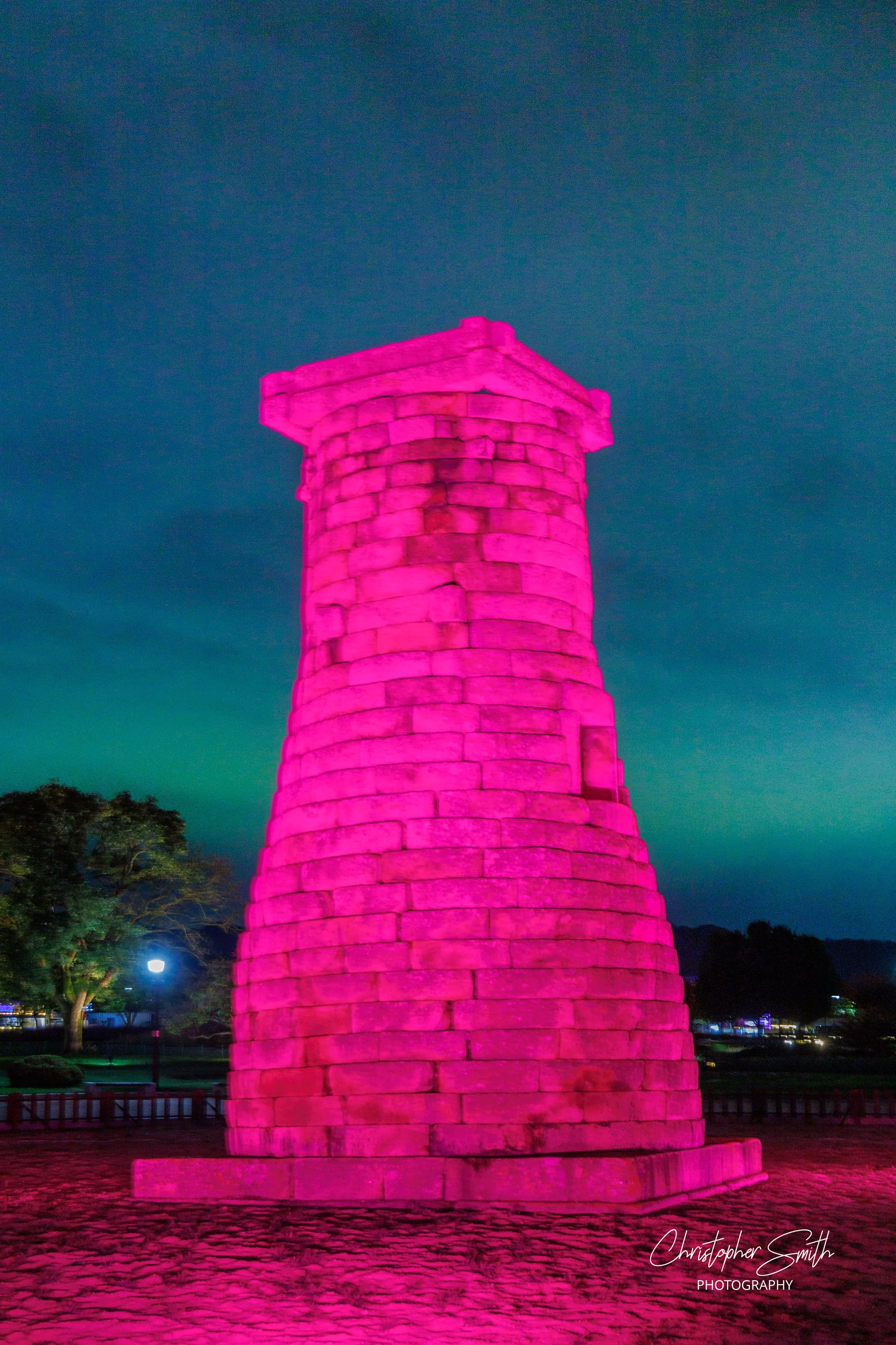 Cheomseongdae Observatory, Gyeongju, South Korea, Oct 2025.
(Canon RP, 32mm, f/4.0, 1/5s, ISO400)