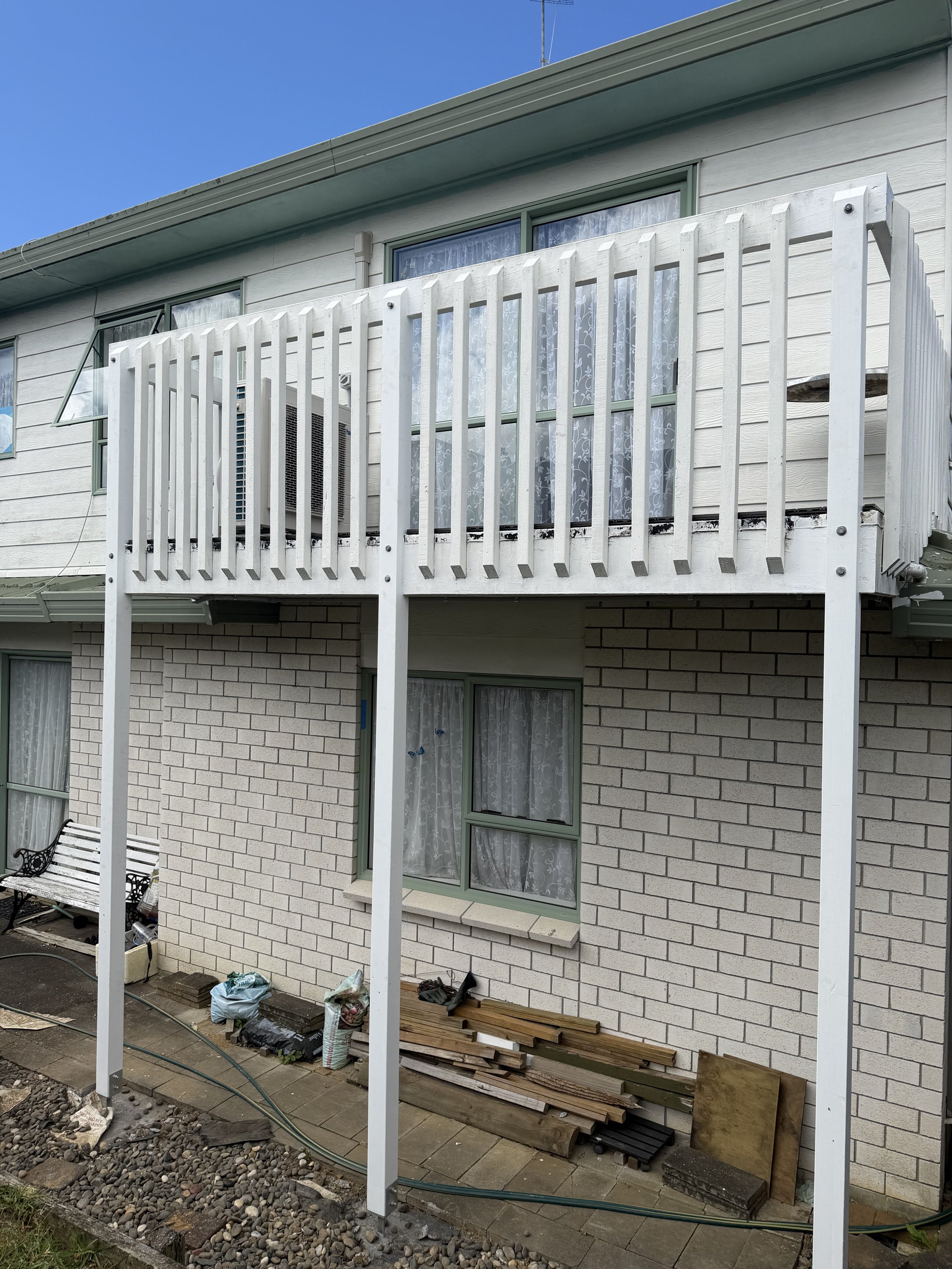 replacement and reinstatement of rotten deck posts on this deck in Auckland 