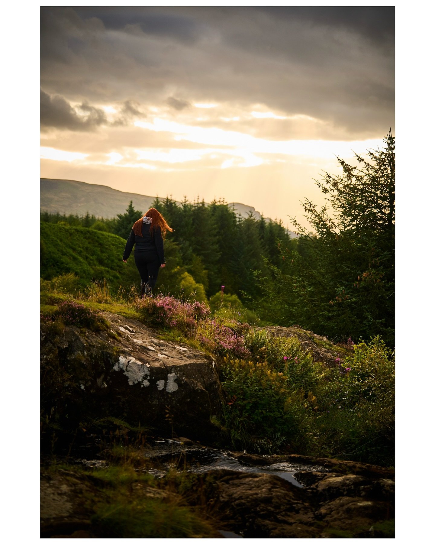 An adventure is always better with friends around 

#travel #explore #scotland #visitscotland #sunset #travelerphotography #trusttheprocess