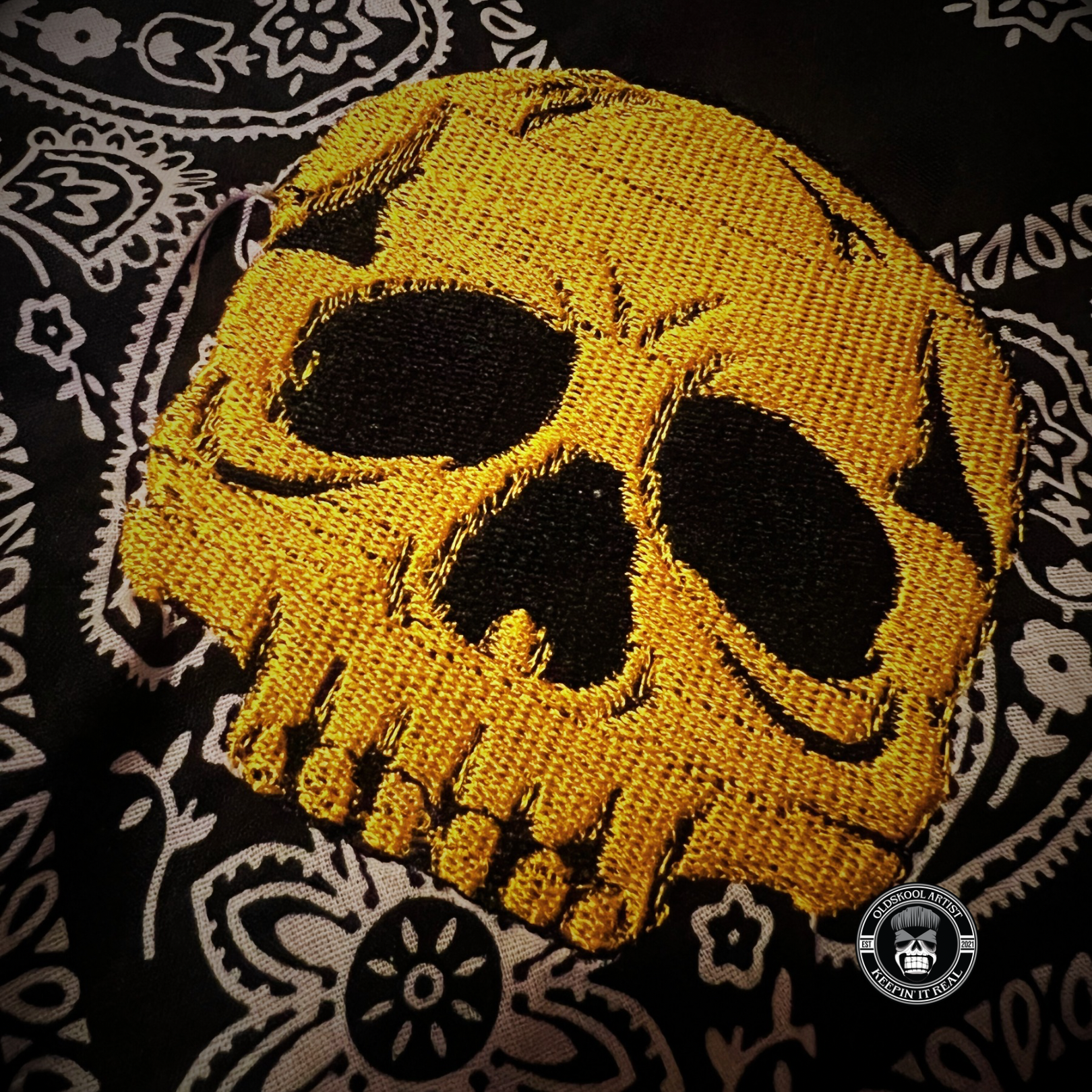 Skull bandana V2 - 3.png