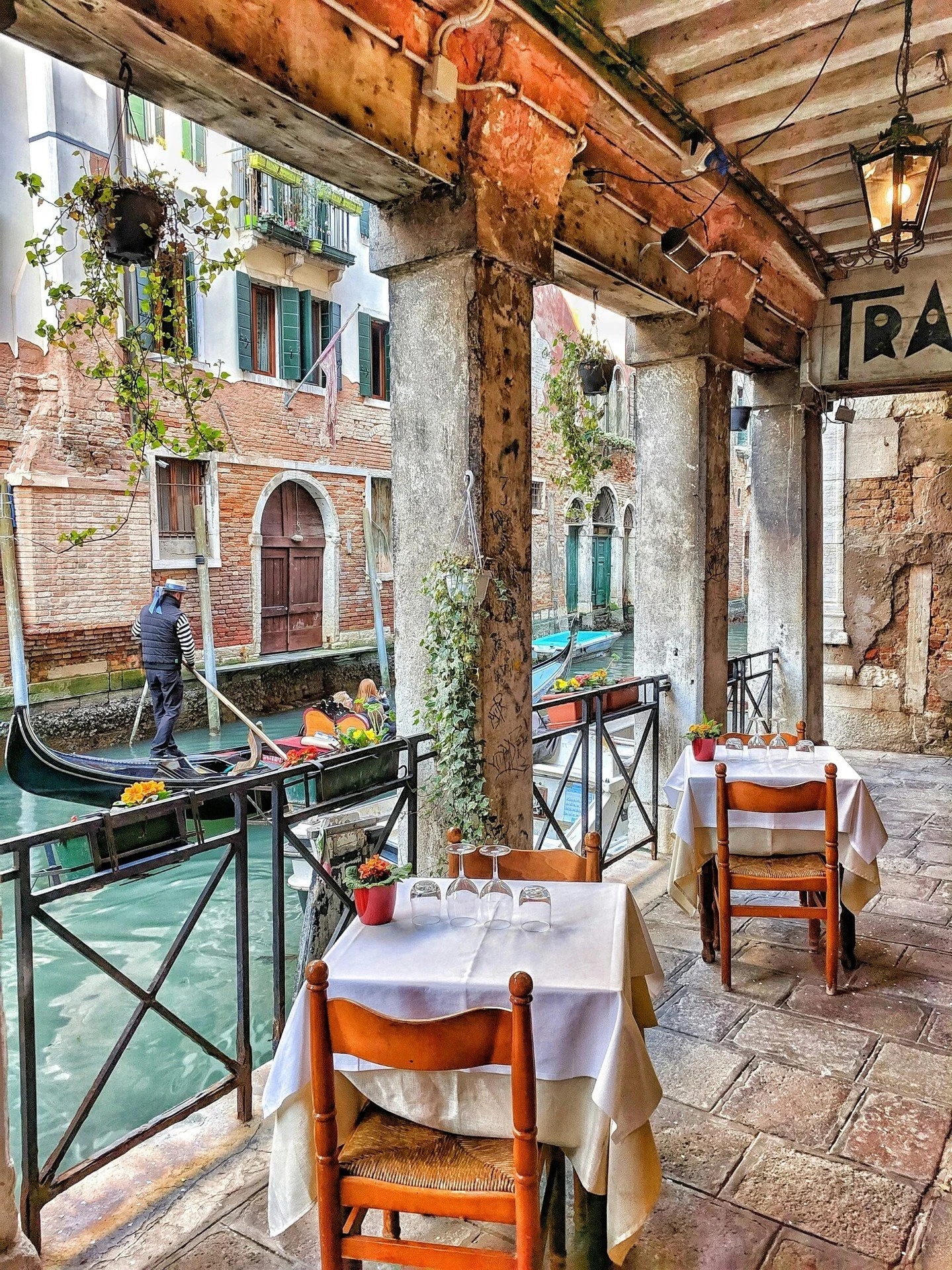 This is your sign to find a reading spot that makes you actually want to read.
Sotoportego del Magazen, 5597, 30133 Venezia VE, Italy, Venezia

Photo by Igor Oliyarnik on Unsplash