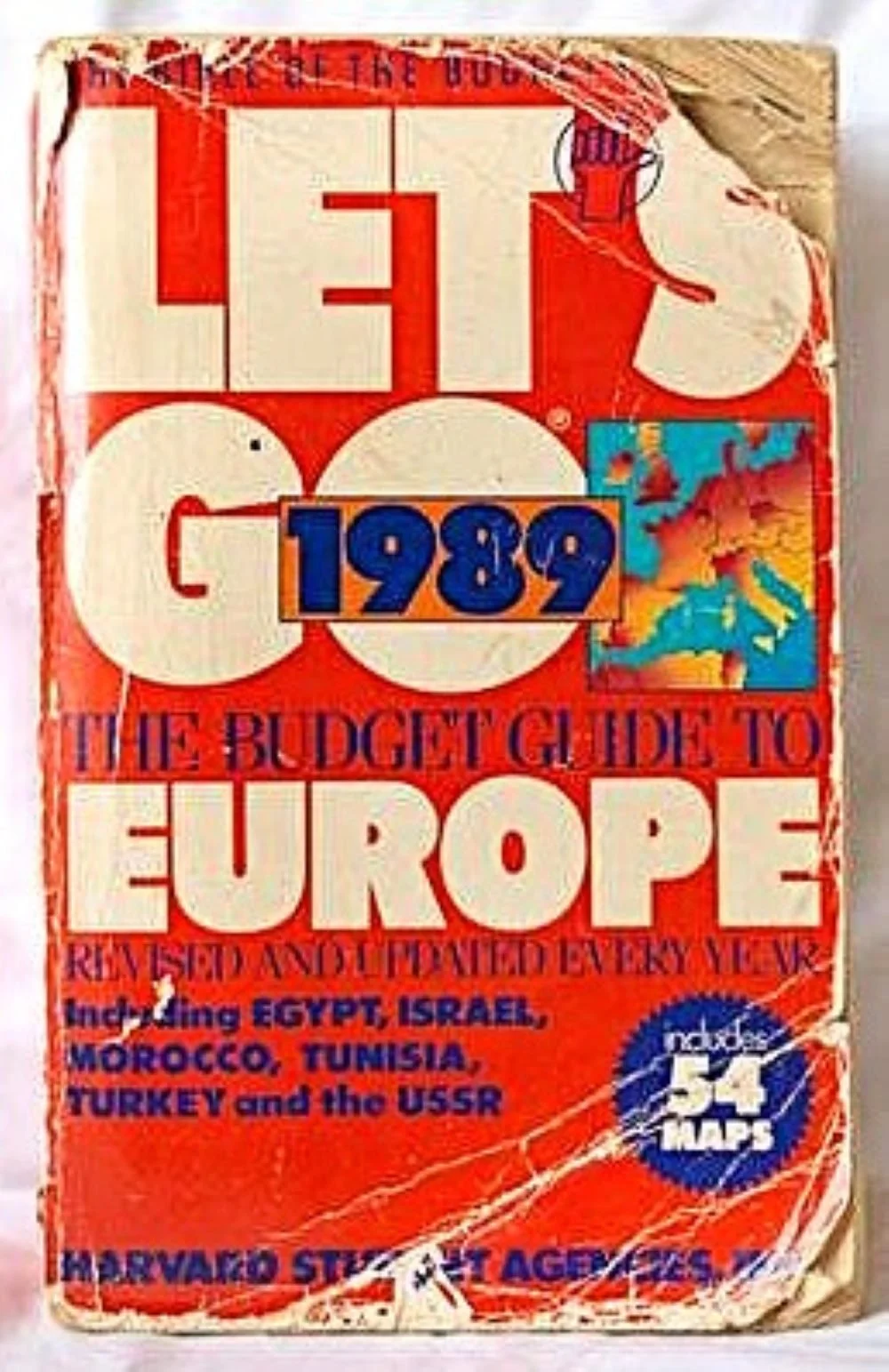 β‘οΈ Planning a trip used to mean making space in your suitcase for a brick-sized guidebook.
There was something magical about those dog-eared pages—the coffee stains from that café in Paris, the notes scribbled in the margins, the way ce