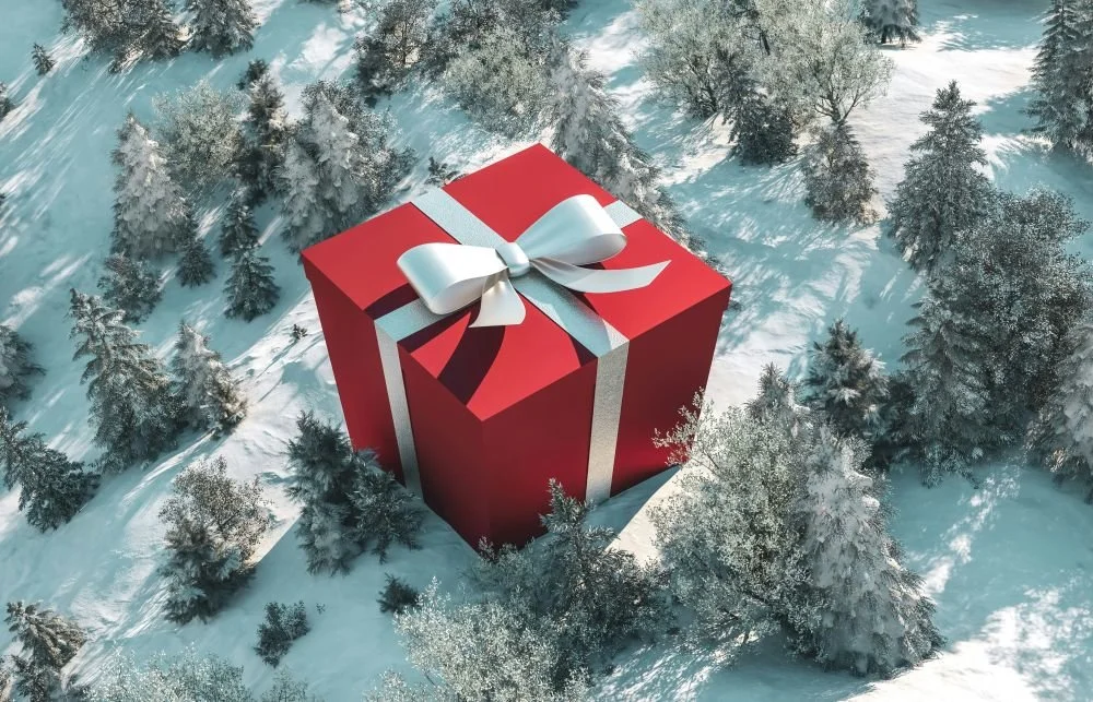 red present in trees