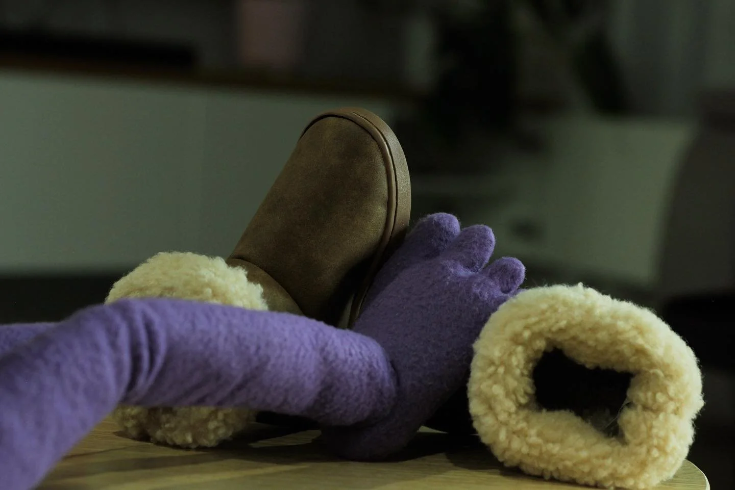 Time to kick off the ugg boots 

🦶

#onlyfelt #uggboots #barefeet #barefoot #freethetoes #toe #toes #puppet #puppetfeet #whydoesthisexist #weirdart #feltart #felt #puppets #puppetlove #warmingup #purple #cosy #athome #adelaide #southaustralia #austr