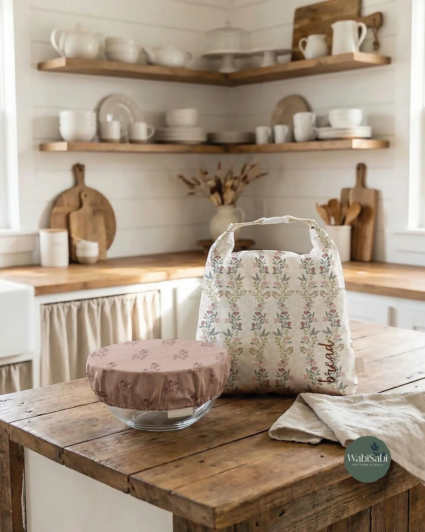 I&rsquo;m excited to share The Morning Rise &mdash; a surface pattern mini collection created for @nectarandnesthome recent art call.

Inspired by the quiet ritual of bread rising at first light, this collection pairs a soft botanical floral with a g