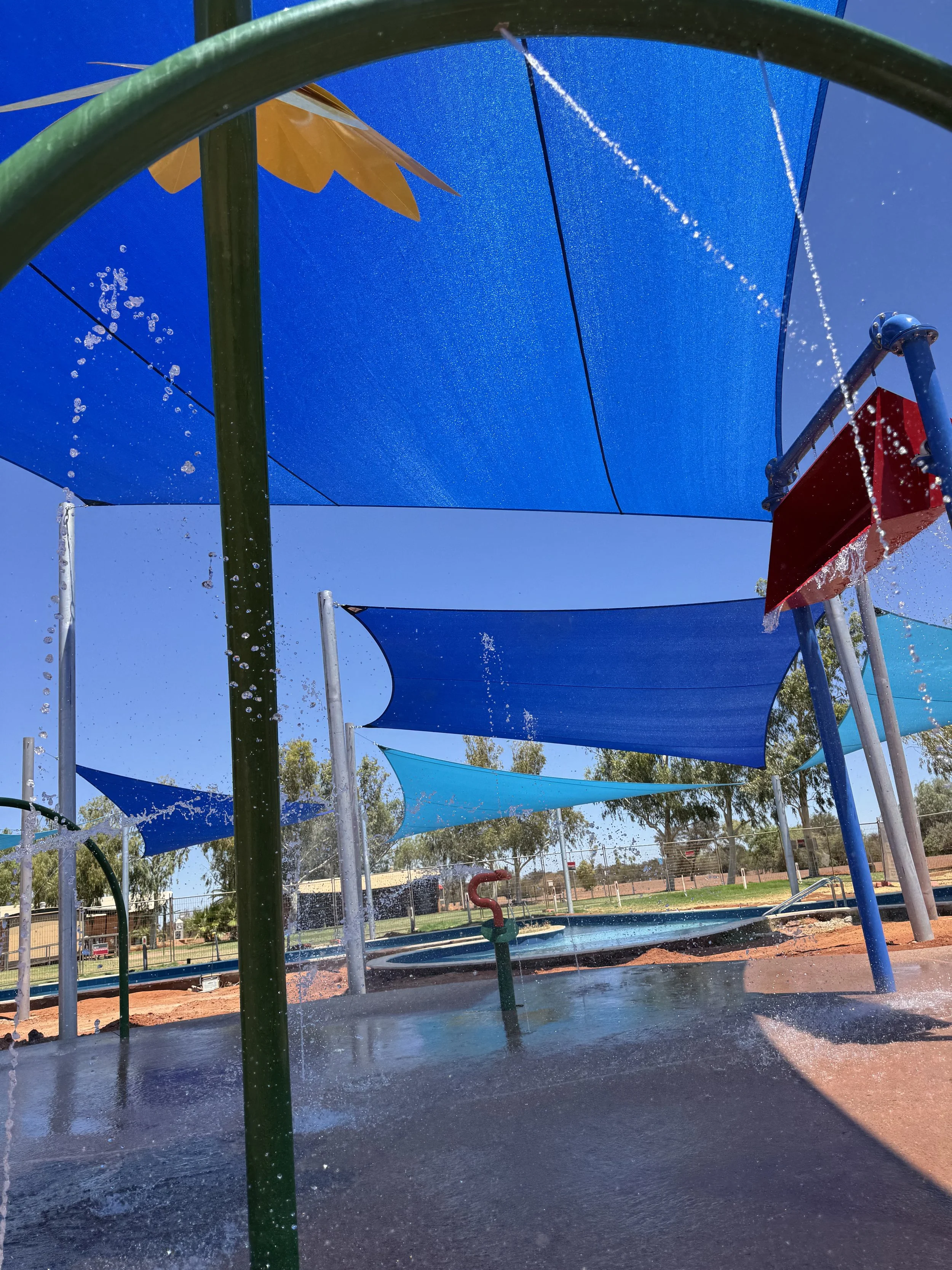 Murchison Oasis Swimming Pool and Splash Pad — Water Features by Design ...