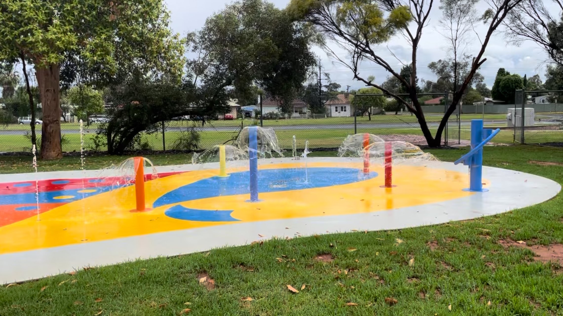 Robinvale-water-features-by-design-australia-waterplay-splash-pad-water-playgrounds-commercial-spray-park-design-ground-sprays-interactive-water-features-childcare-centre-community-play-spaces-nature-play-aquatic-play-equipment.jpeg