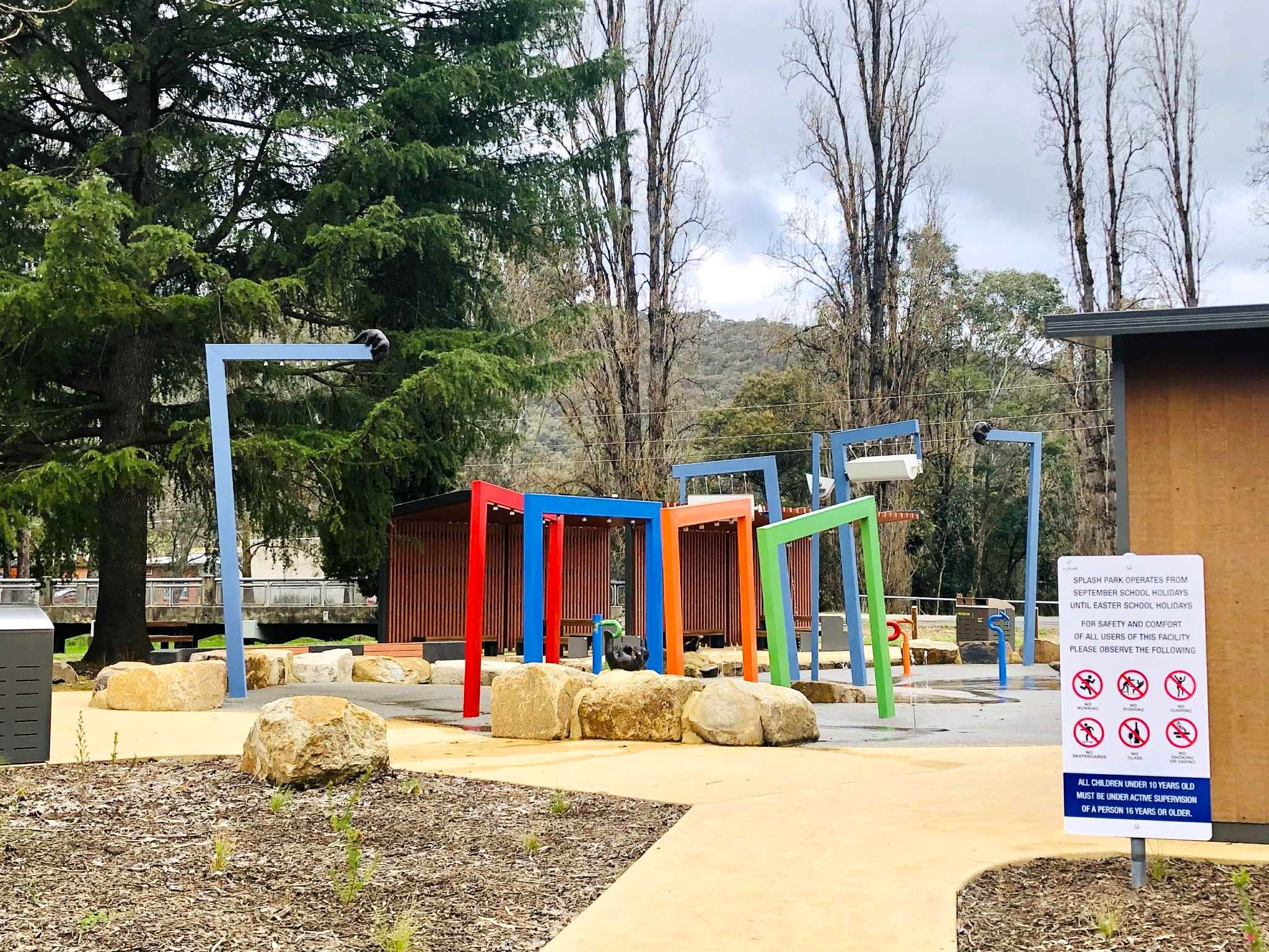 water-features-by-design-australia-waterplay-splash-pad-water-playgrounds-commercial-spray-park-design-ground-sprays-interactive-water-features-childcare-centre-community-play-spaces-nature-play-aquatic-play-equipment.jpg