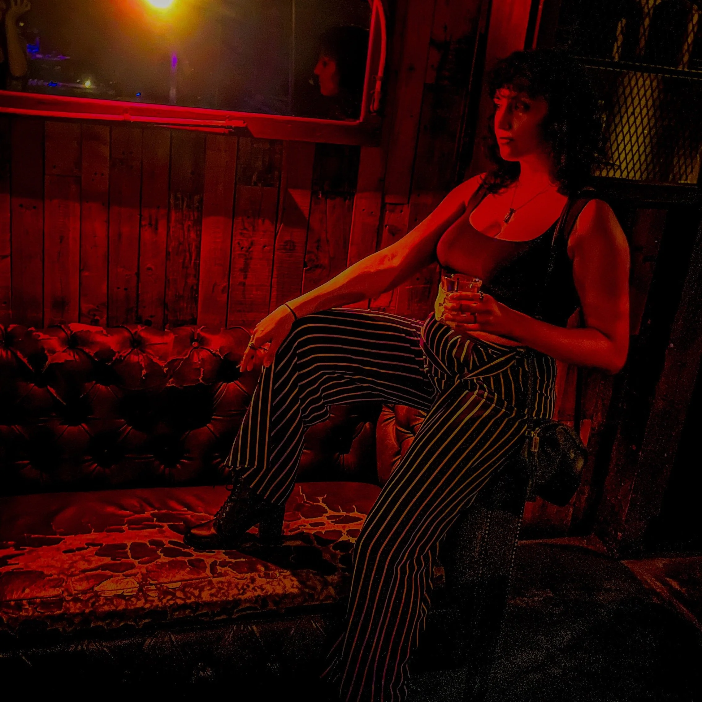 happy friday 🖤 
📸: @yelsorkin 
#horrorbabe #babe #goth #gothbabe #vibe