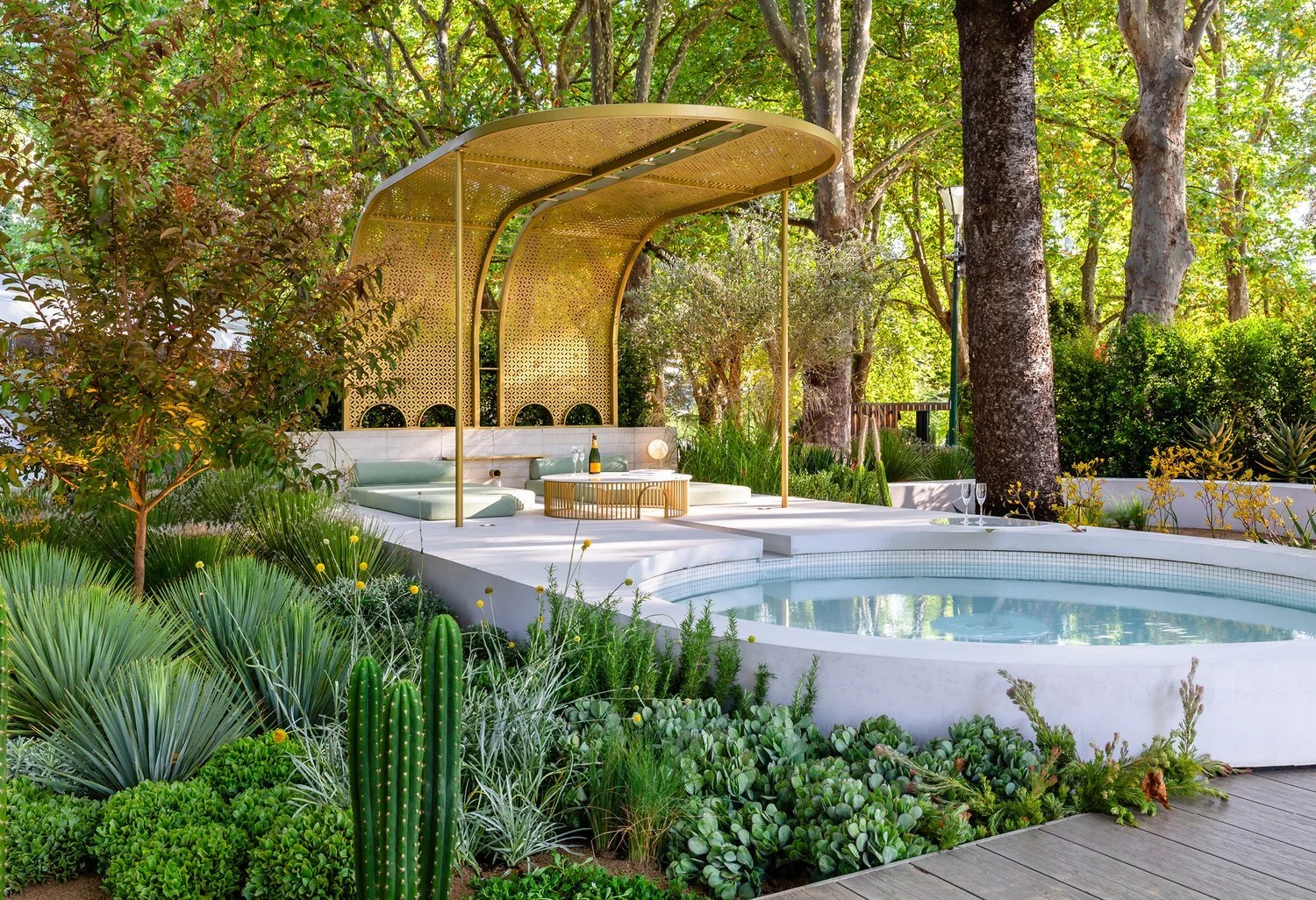 Aurum Garden <p> Melbourne, Aus </p> <span> Commercial </span>