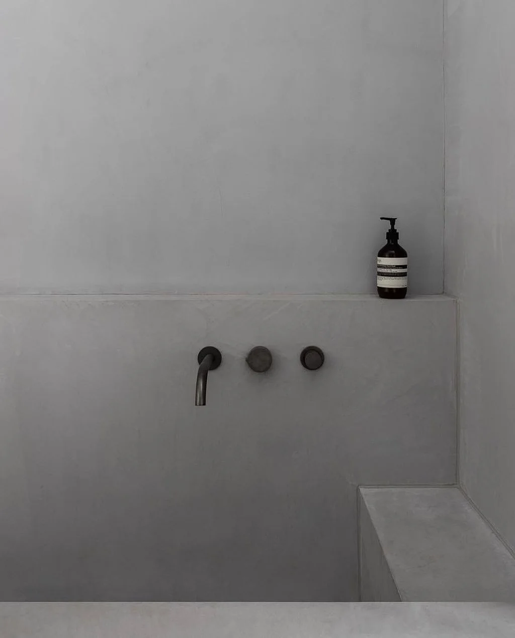 X-Bond Bathroom Walls