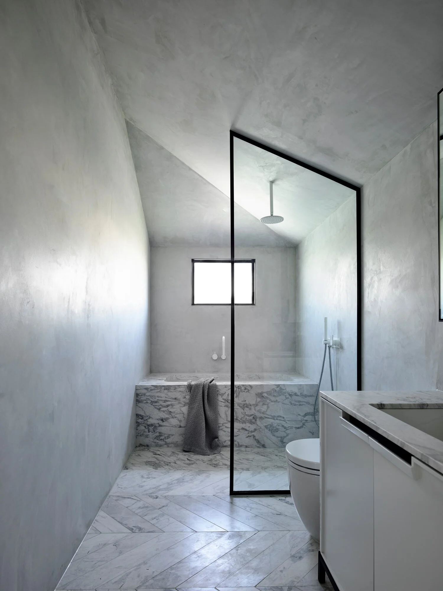 x-bond microcement bathroom surfaces