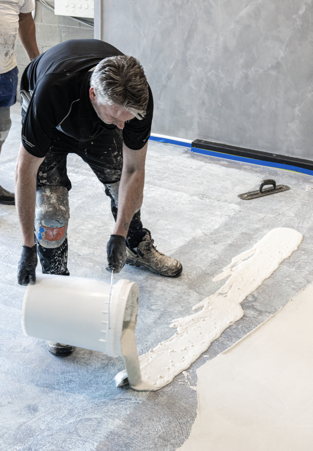 Microcement Resurfacing: The Modern Alternative to a Full Remodel