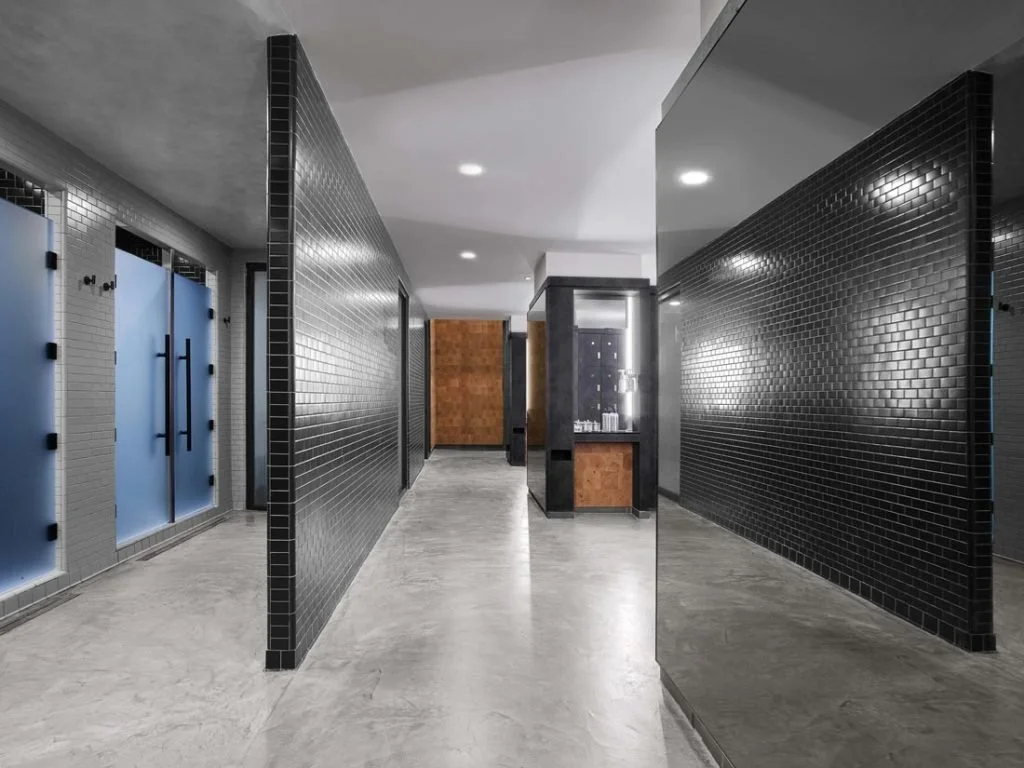 x-bond microcement walls and flooring in commercial building