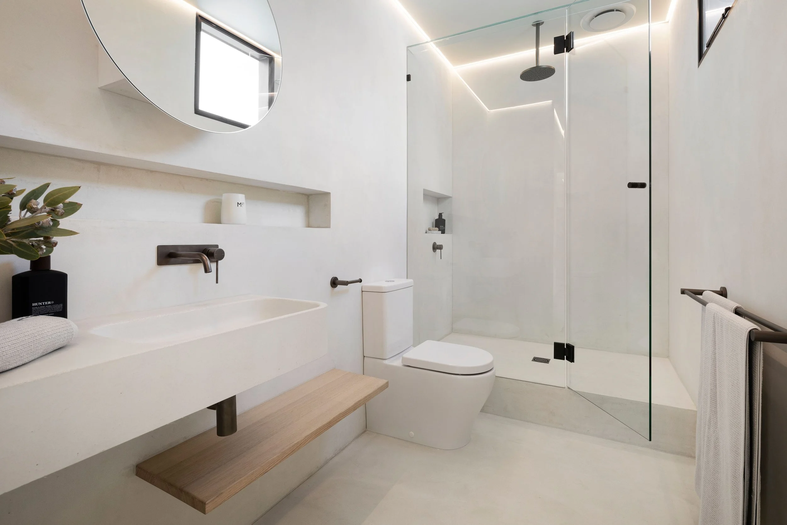 seamless microcement bathroom