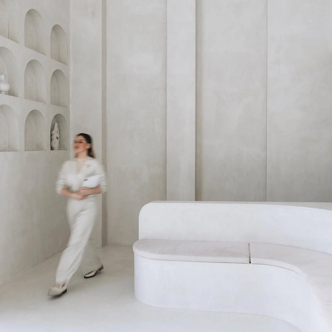microcement room with walls and flooring
