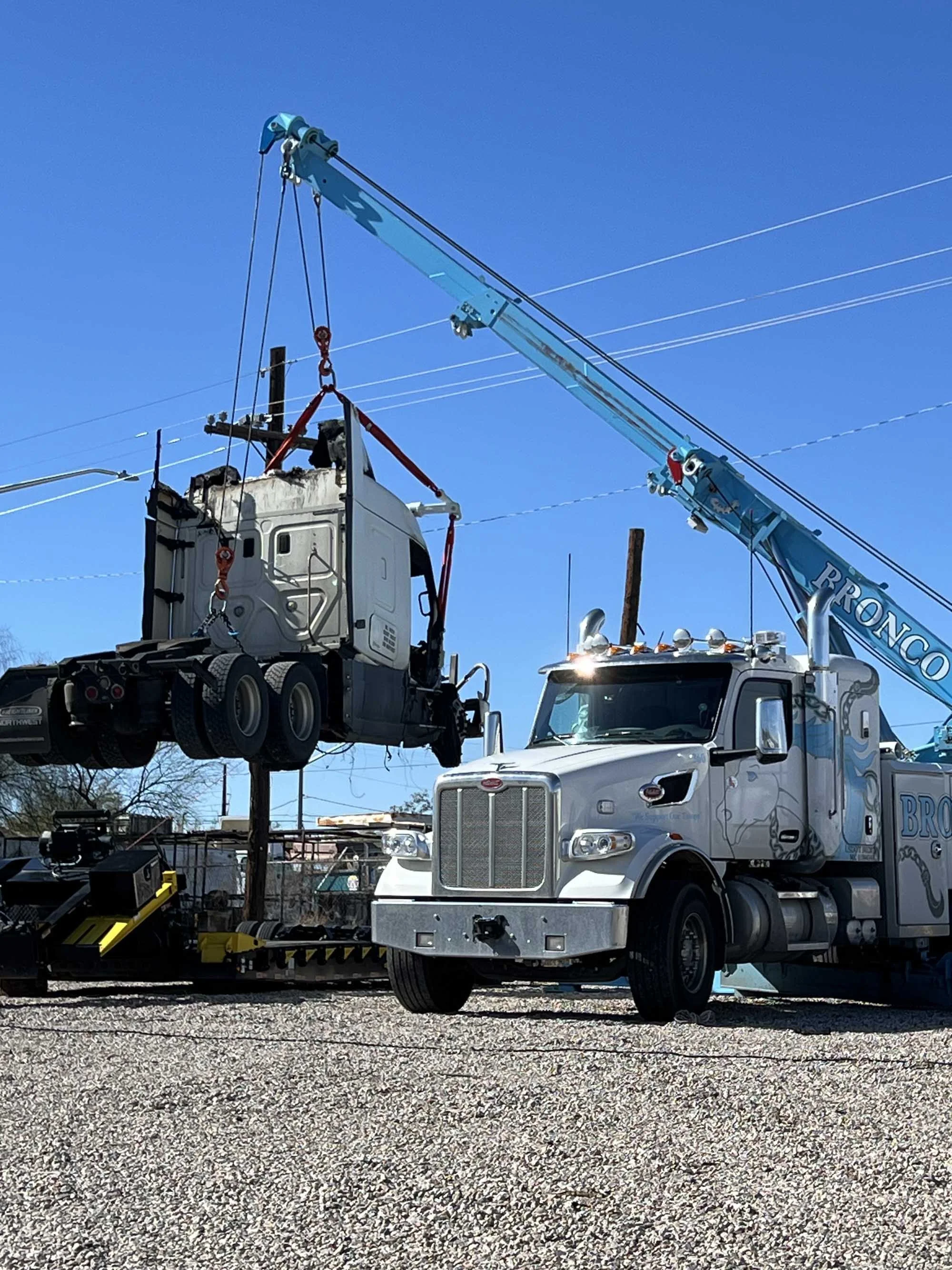 Rotator Lifting Semi