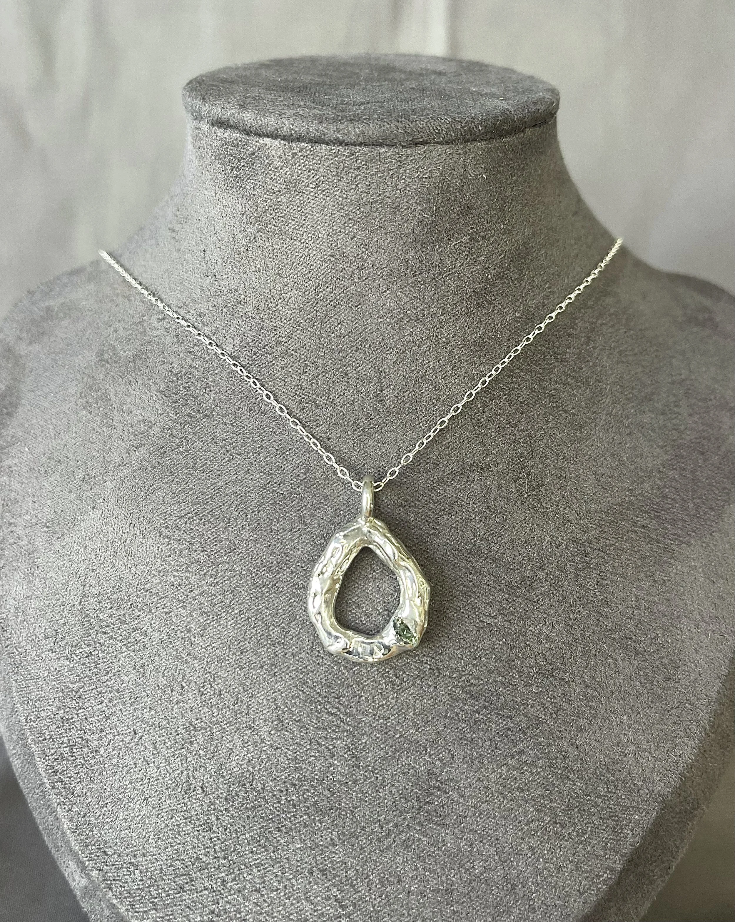 LUMI - SILVER SAPPHIRE PENDANT 2