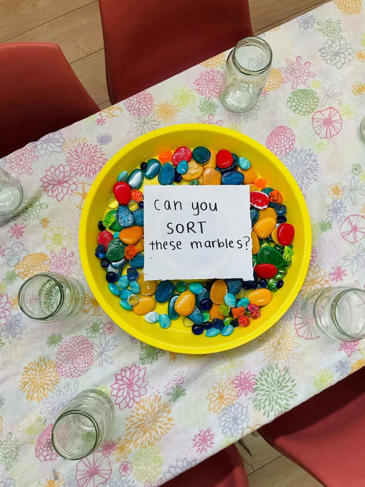 Can your child sort, explore and think independently? 🧠

In this marble sorting activity, children used colour recognition and problem-solving to group and organise different shapes, colours and sizes.

Through hands-on play, children develop:
🔹 Pr