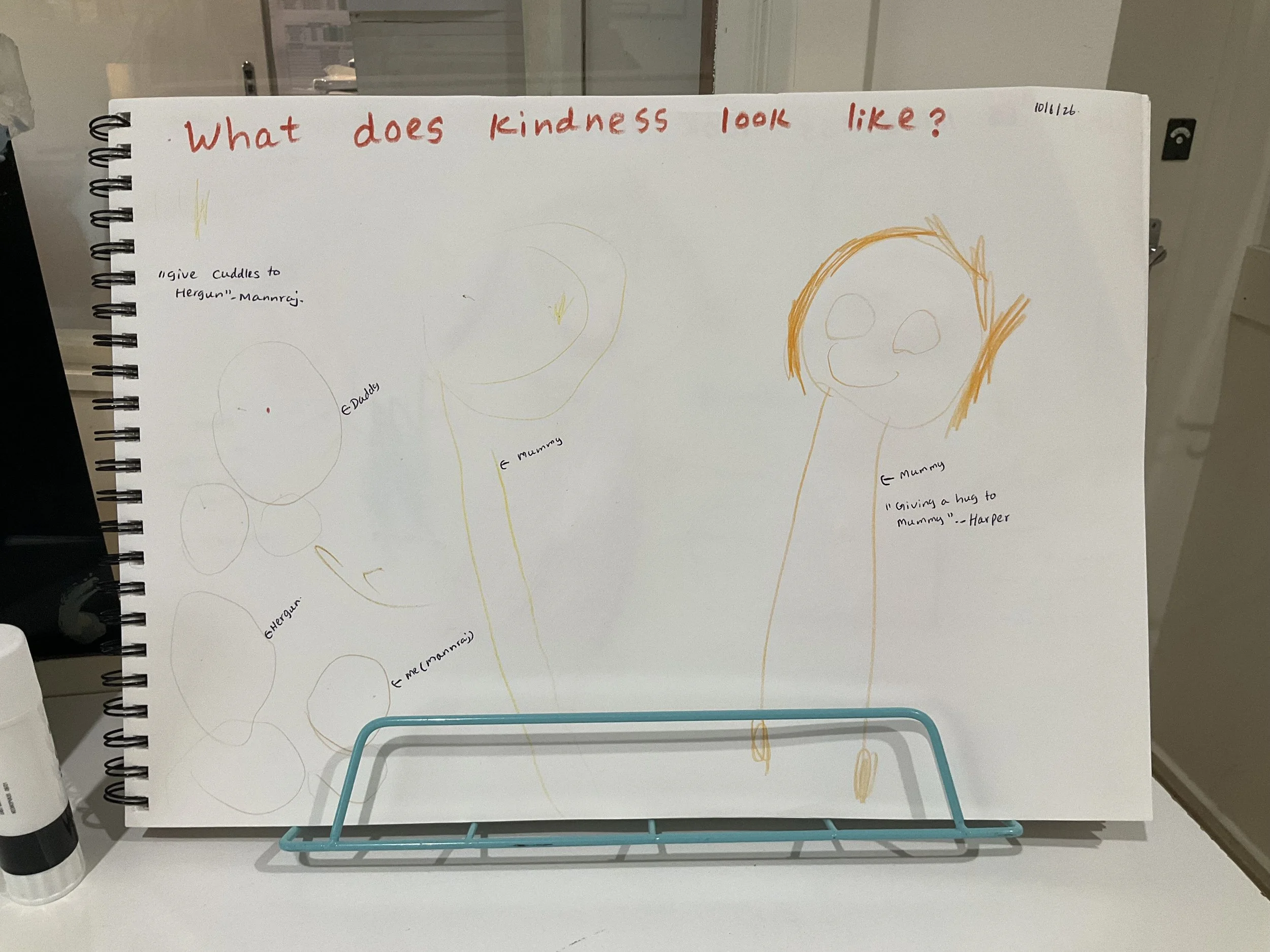 Floor book discussion: "What does kindness look like?" 