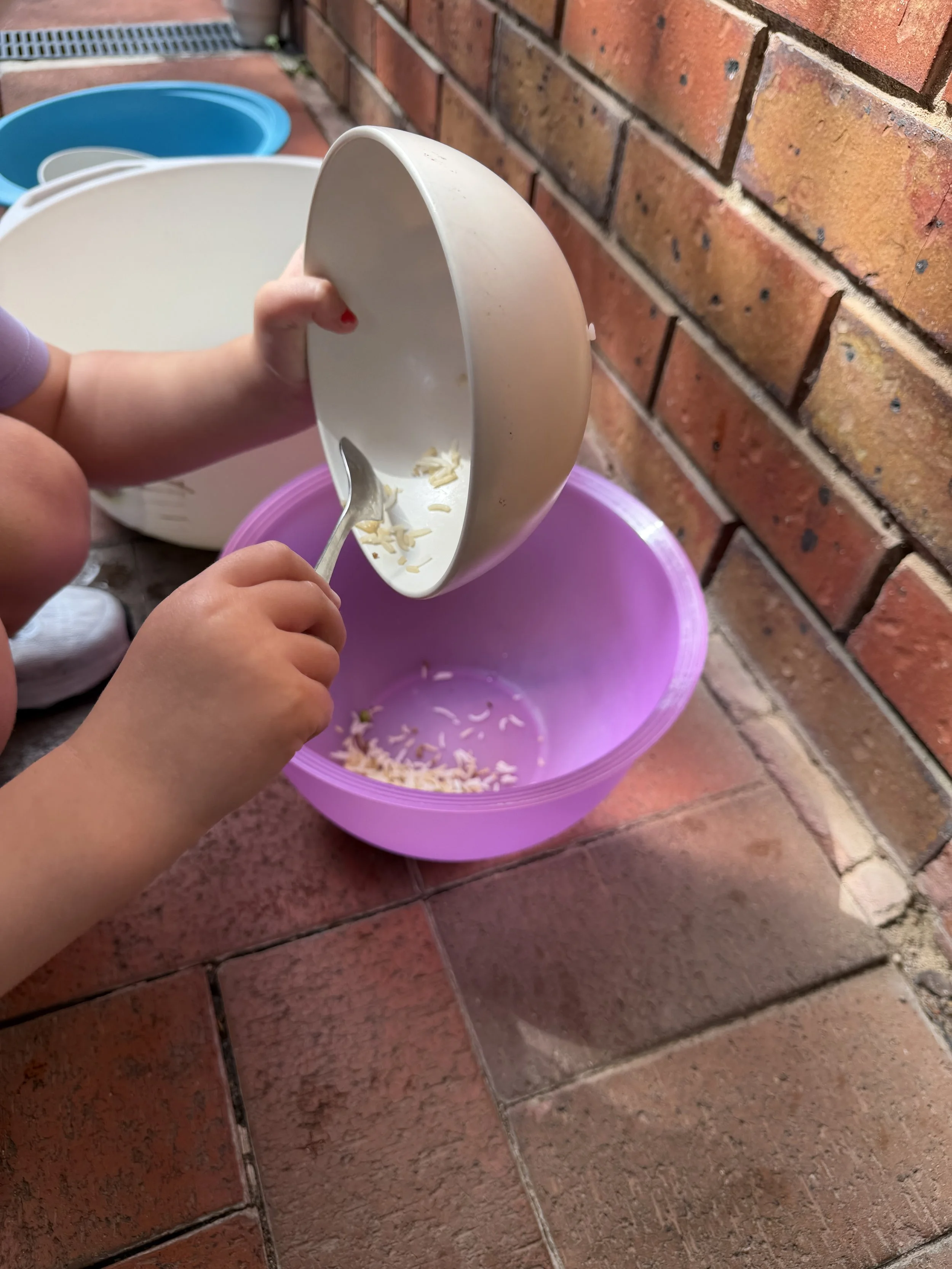Children's cleaning up routine after eating