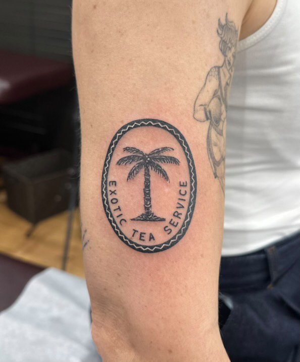 M black stamo palm tree.jpeg