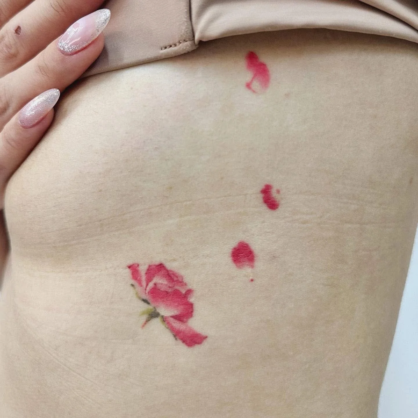 underboob flower.jpeg