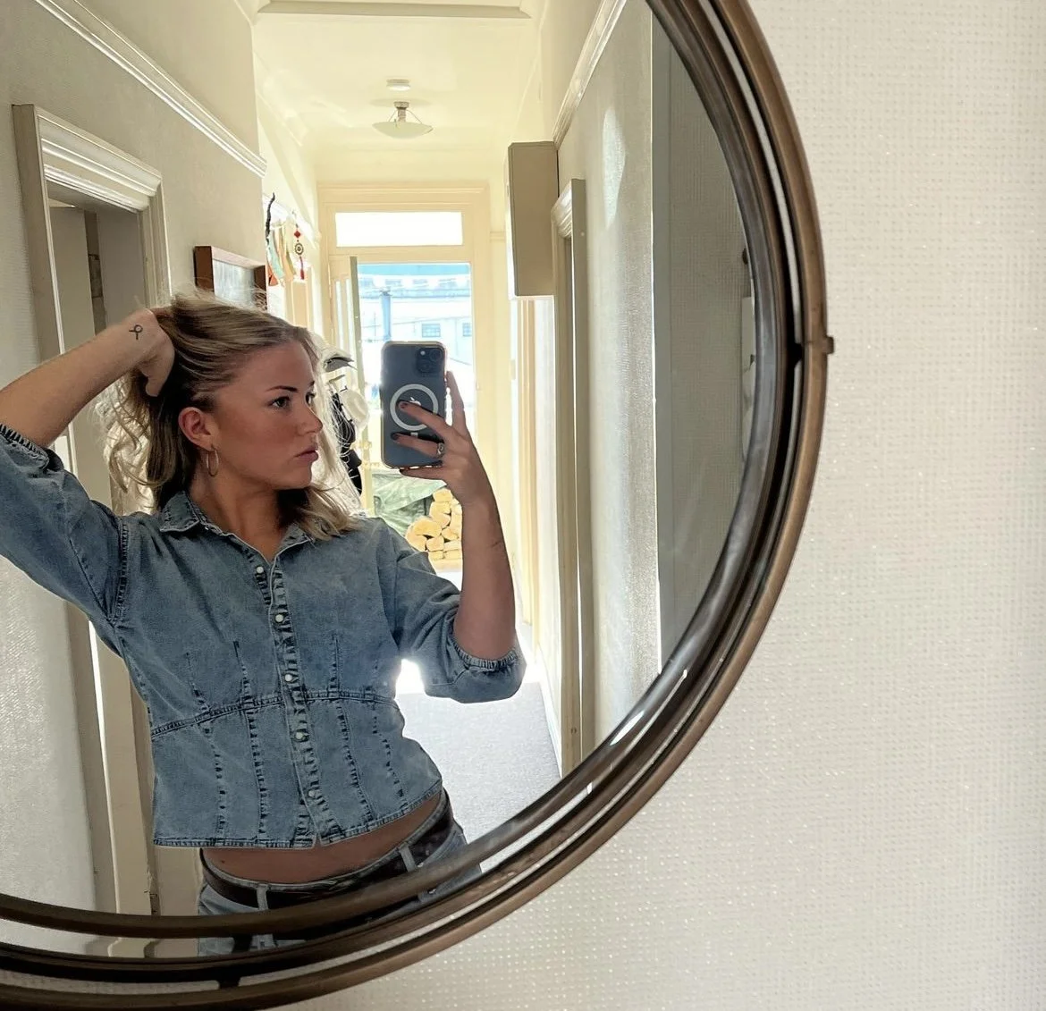 Mirror selfie.