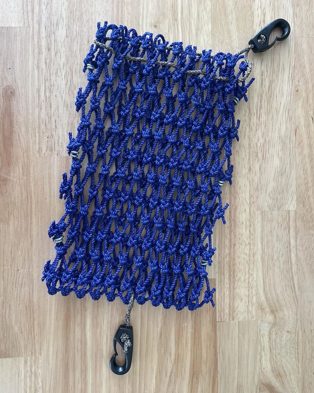 Bait bags, heavy duty trawler mesh, stainless rings and clips keeping your bait locked to the bottom of your traps, forcing the crabs into the pots for a piece of the action!

#kwikkrabba #crabbing #mudcrabs #ropesnfloats
#bagsntags #sandcrabs #brisb